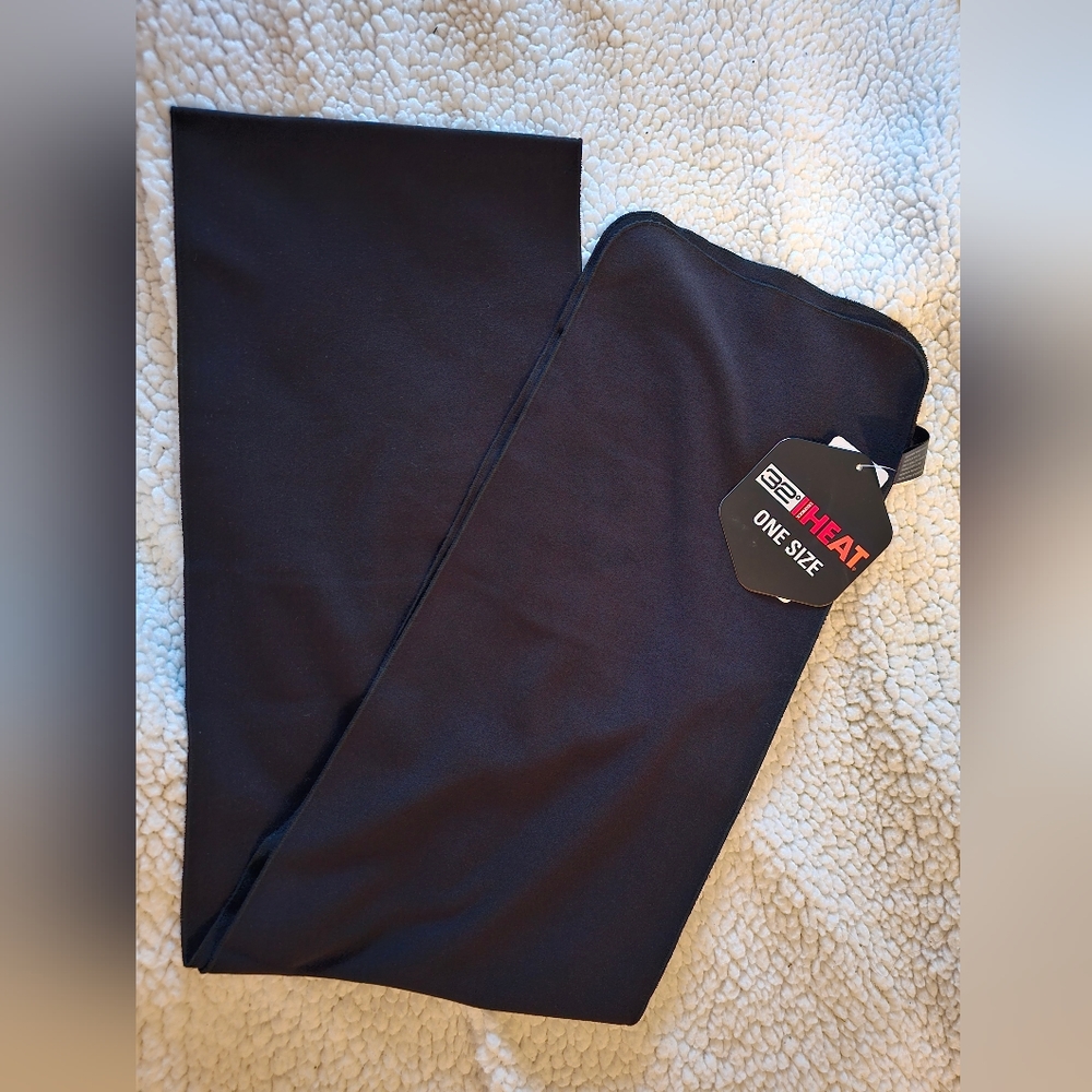 32 Degrees Scarf. Black.NWT